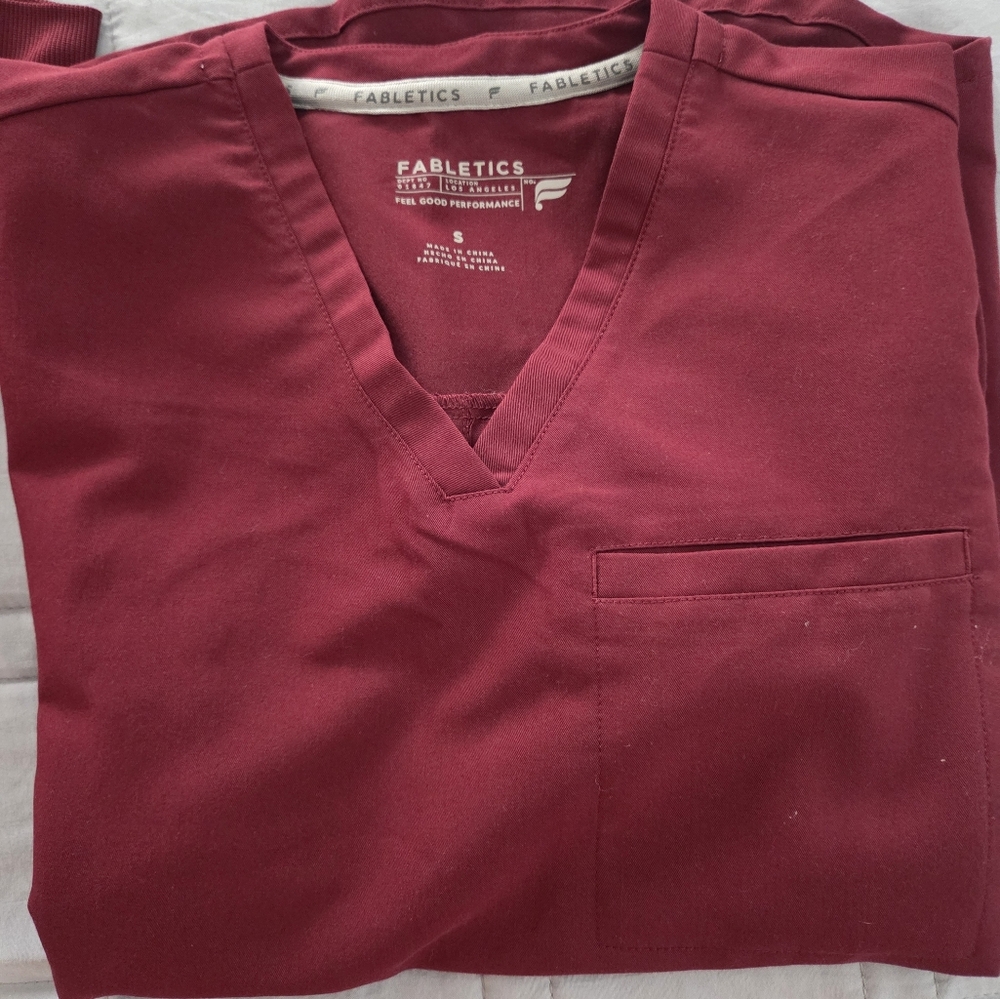 Fabletics Maroon V-Neck Scrub Top and Jogger Bottoms